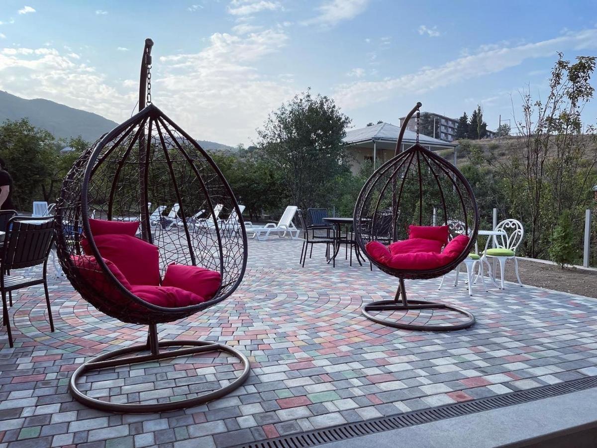 Kamar Hotel Ijevan Exteriör bild