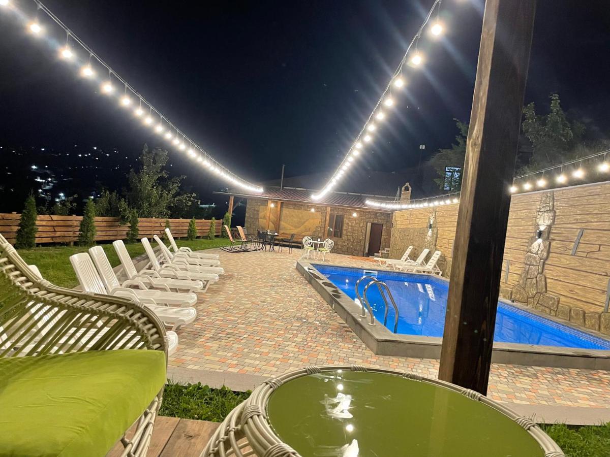 Kamar Hotel Ijevan Exteriör bild